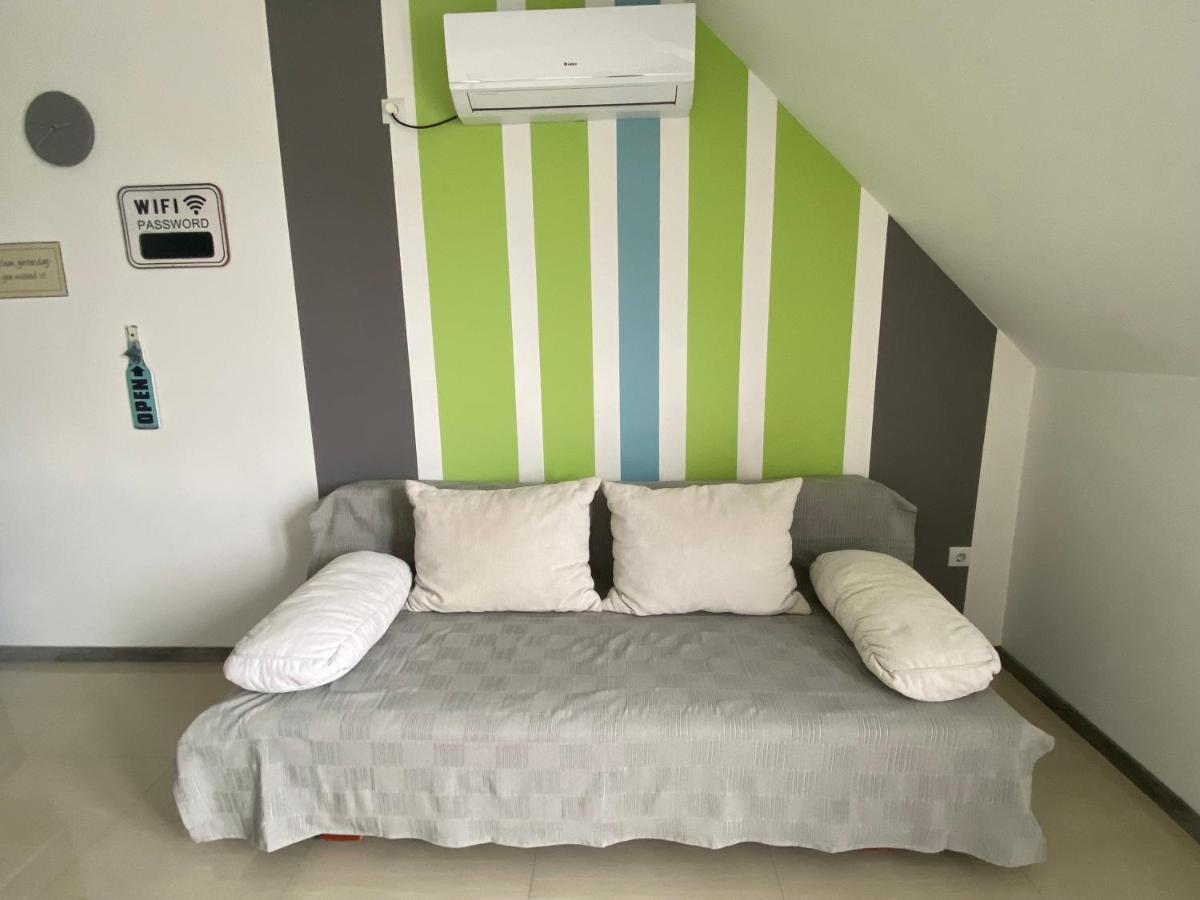 Lexi Family Apartman Lägenhet Hajdúszoboszló Exteriör bild