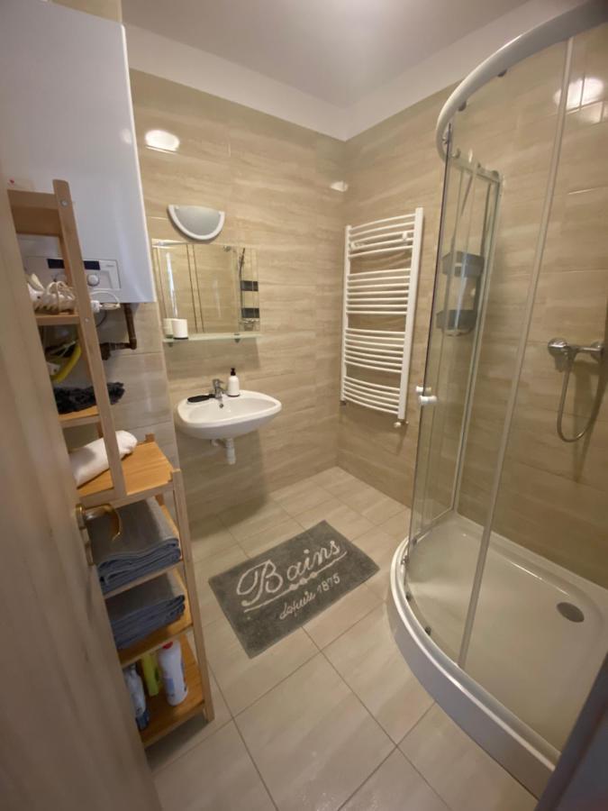 Lexi Family Apartman Lägenhet Hajdúszoboszló Exteriör bild